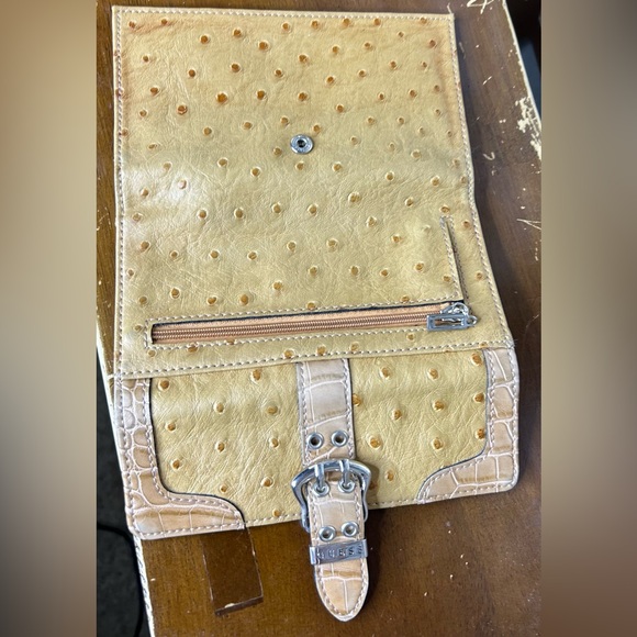 GUESS LEATHER WALLET - Picture 6 of 9